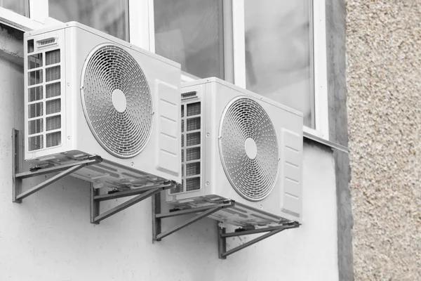Expert Advice on Selecting a Window Air Conditioner