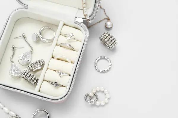 Elegant permanent jewelry appleton for Special Occasions